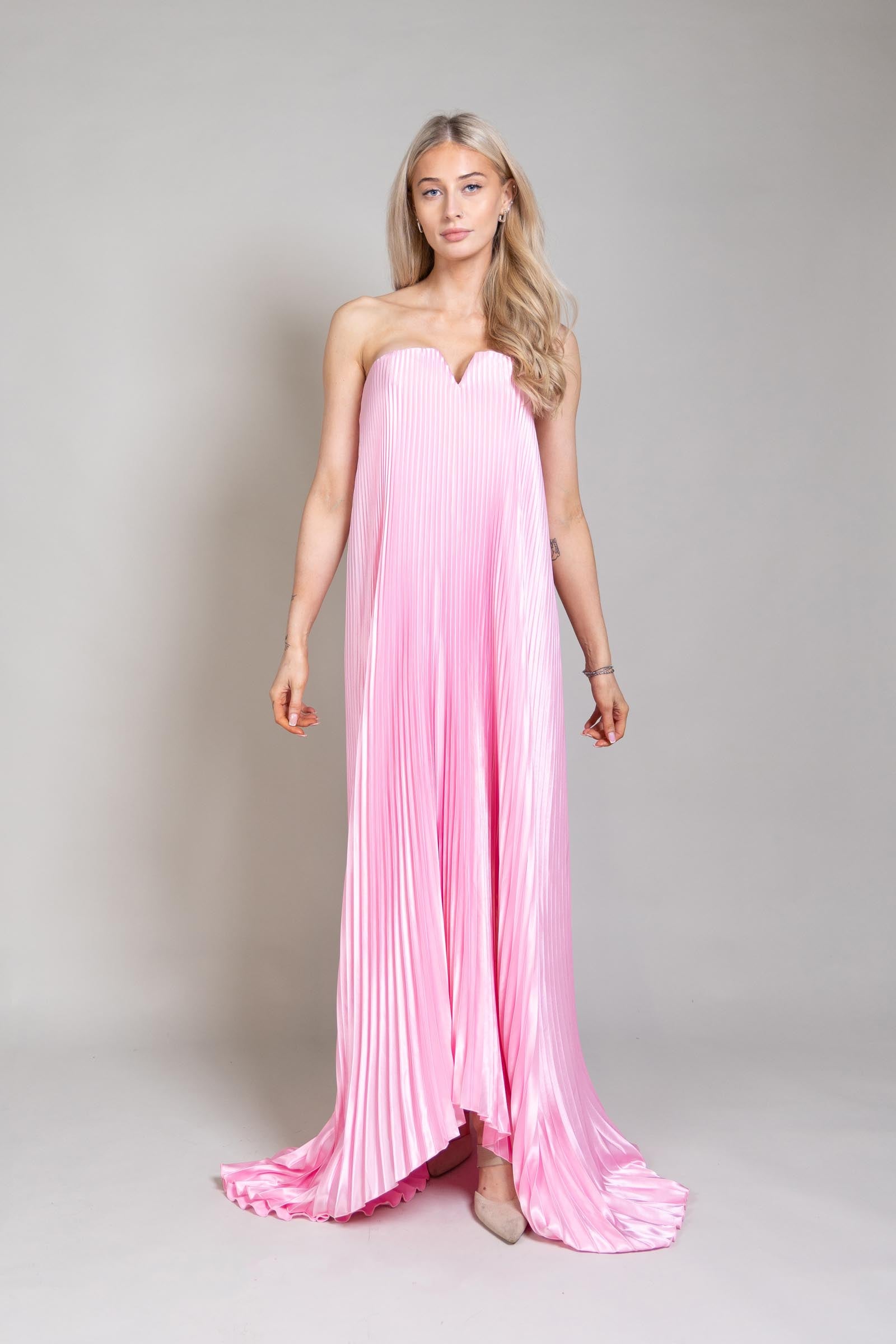 L'IDEE Black Tie Gown x Valentine –