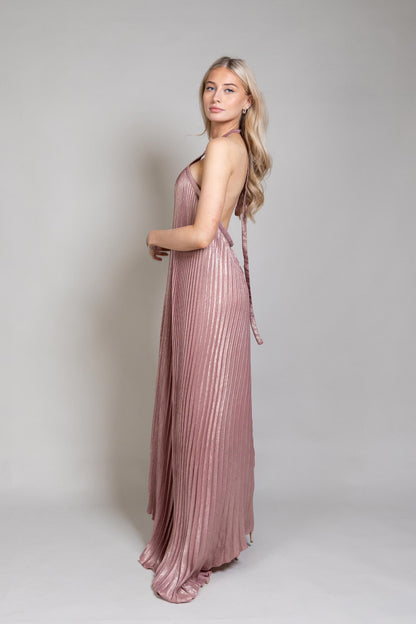 L'IDEE – Deesse Gown x Rose Quartz Shimmer