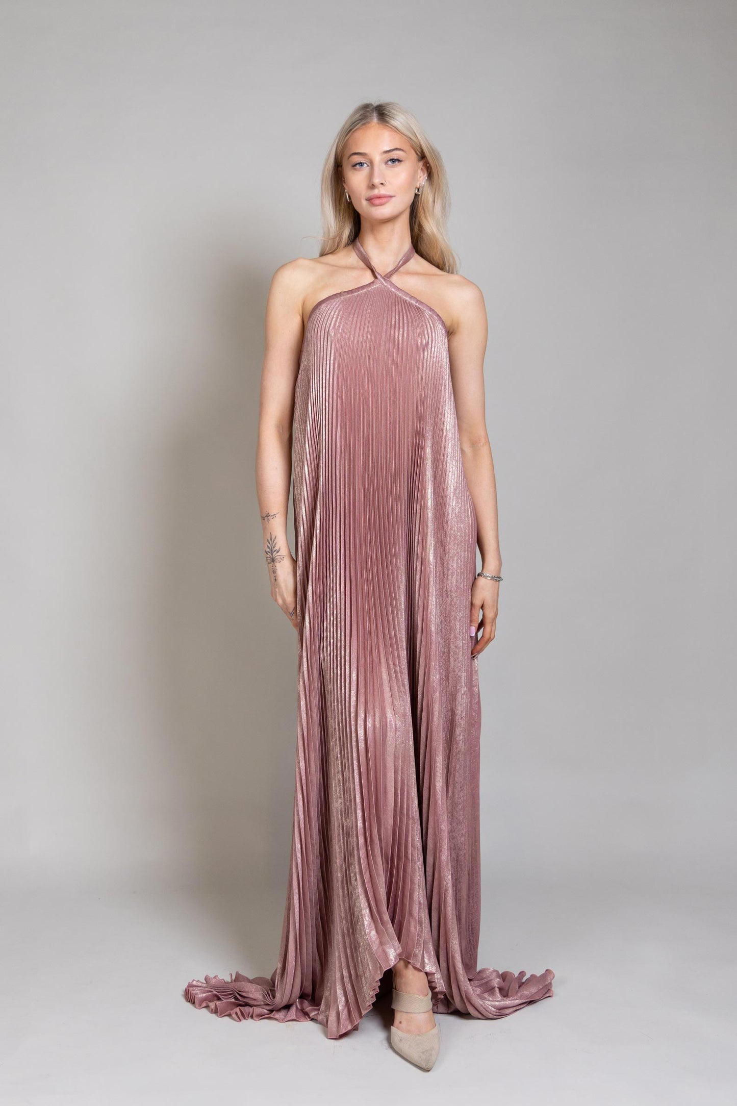 L'IDEE – Deesse Gown x Rose Quartz Shimmer