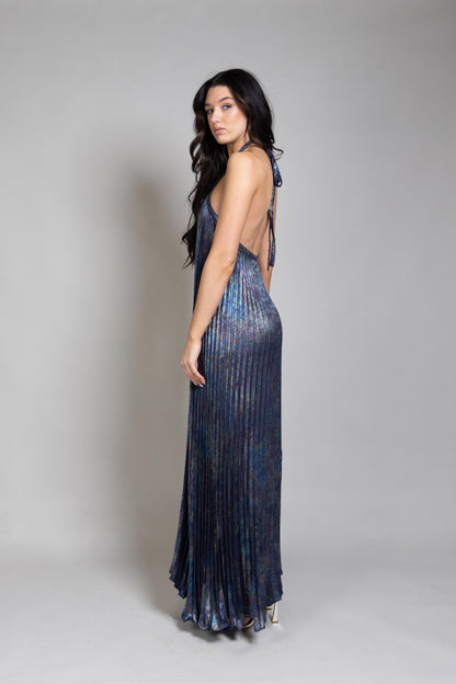 L'IDEE – Deesse Gown x Navy Galaxy