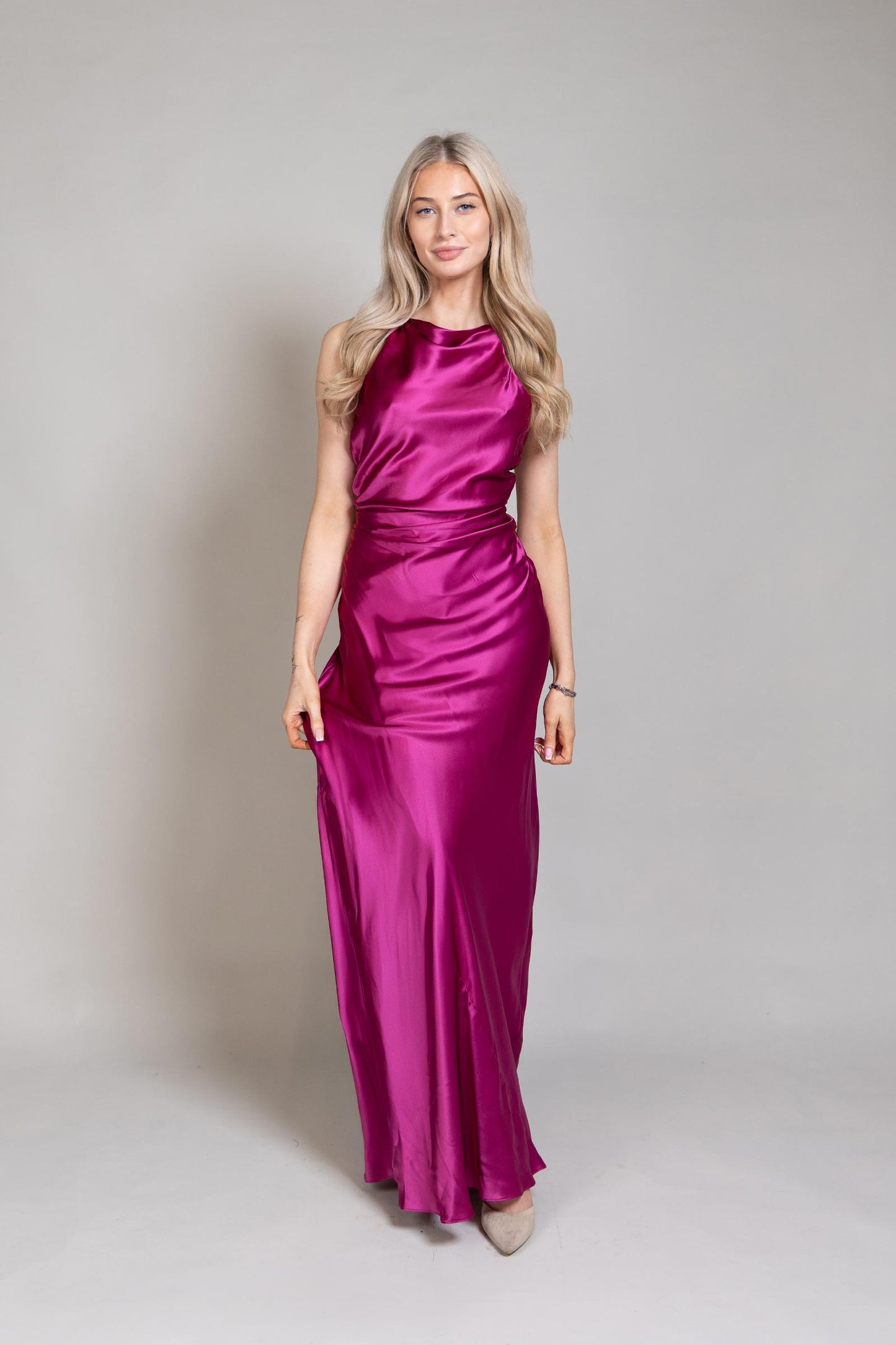 Reformation – Anaiis Silk Gown x Pink