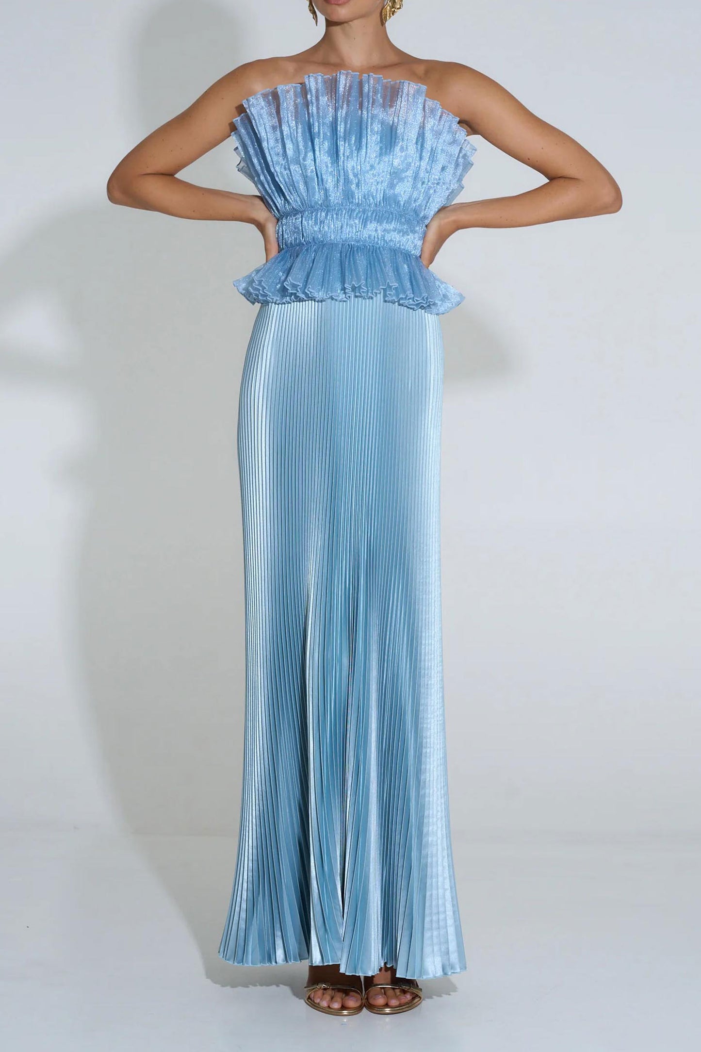 L’IDEE Masquerade Gown x Oyster